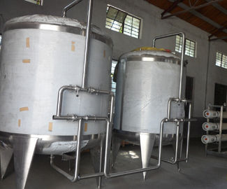 الغذاء الصناعية معدات معالجة المياه النقية الفولاذ المقاوم للصدأ خزانات المياه لمصنع المشروبات